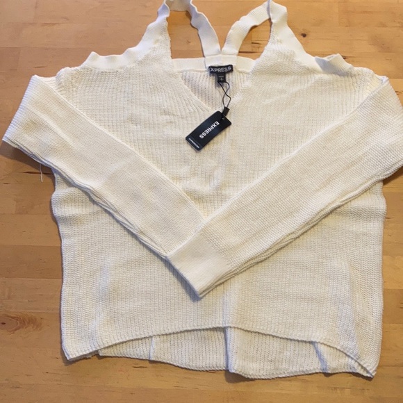 Express Women’s Top - Picture 2 of 11